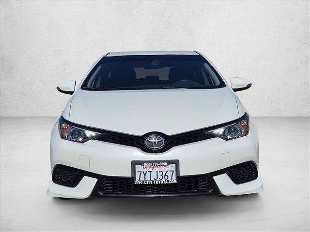 Used 2018 Toyota Corolla iM w/ Carpet Mat Package (TMS) FWD image 2
