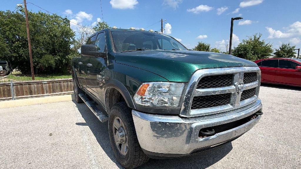 Used 2018 RAM 2500 Tradesman w/ Chrome Appearance Group AWD/4WD image 2
