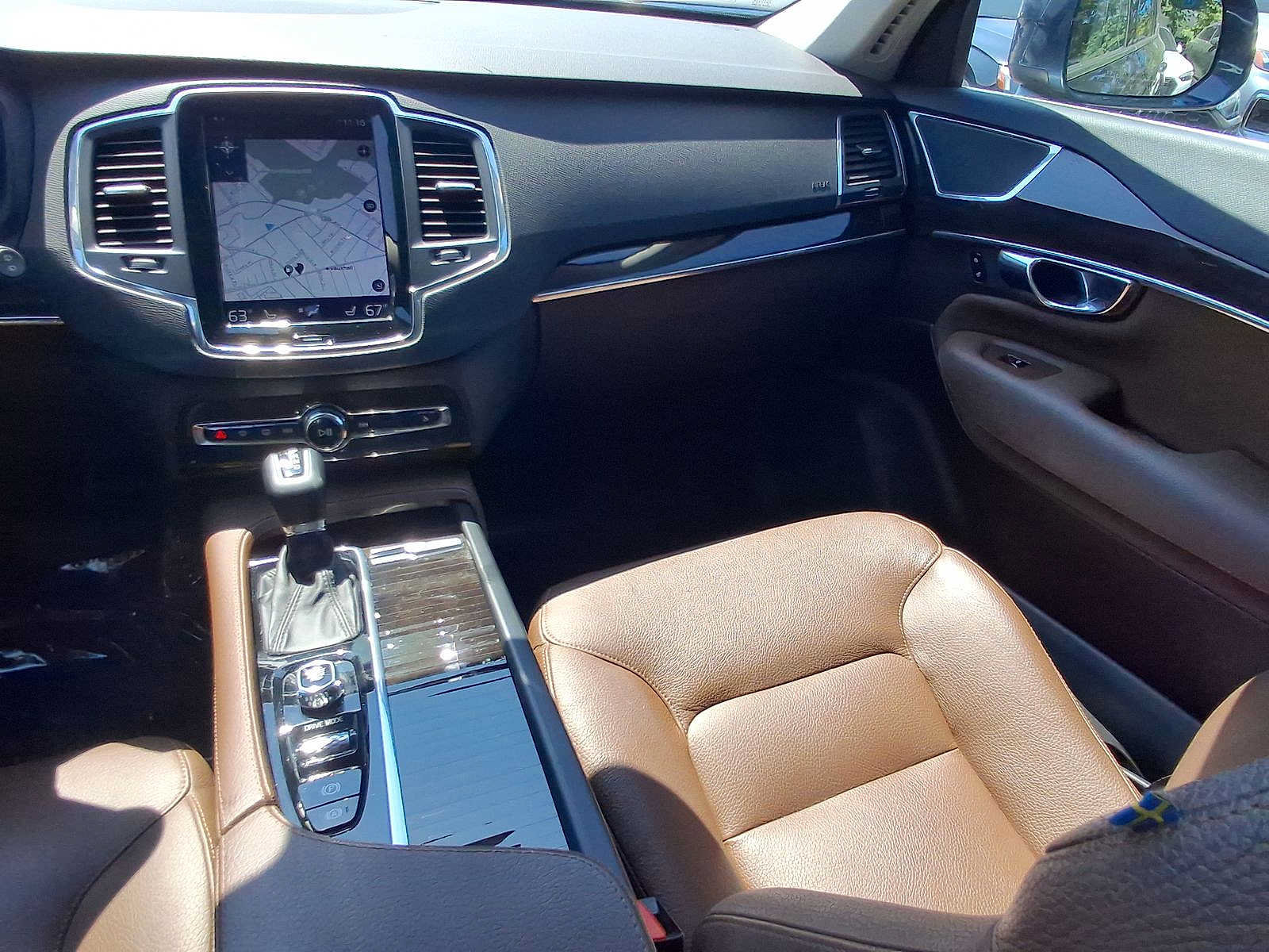 Used 2019 Volvo XC90 T6 Momentum AWD/4WD image 11