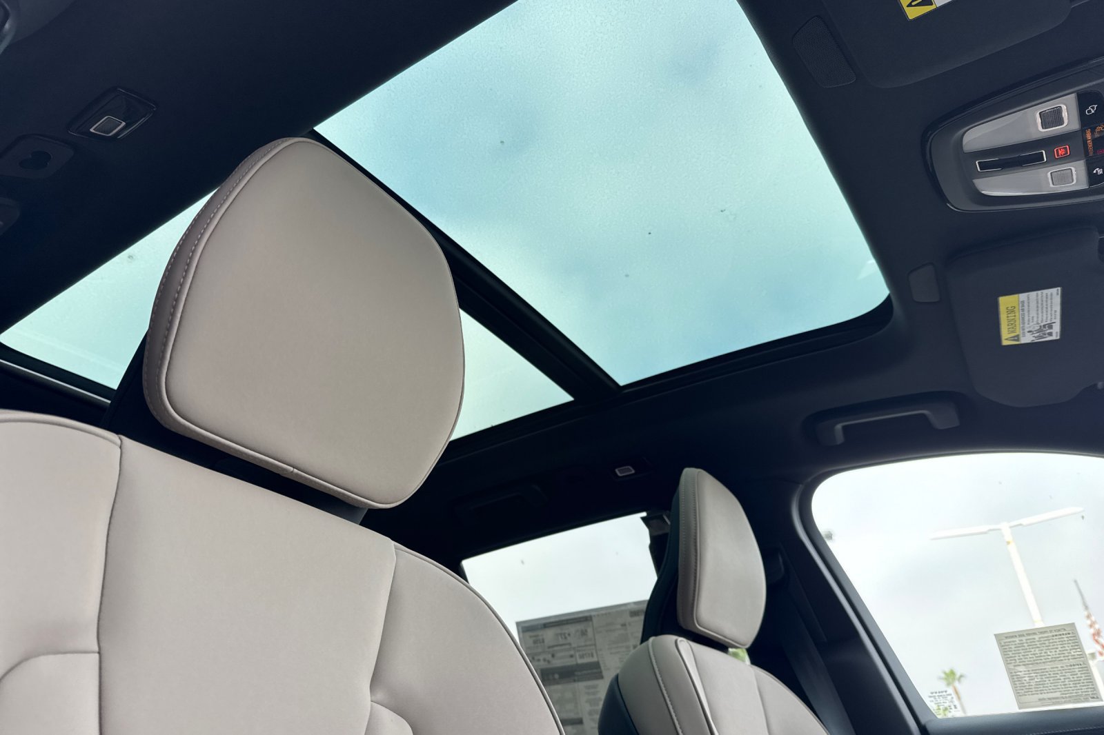 New 2026 Volvo XC90 T8 Plus w/ Protection Package AWD/4WD image 19