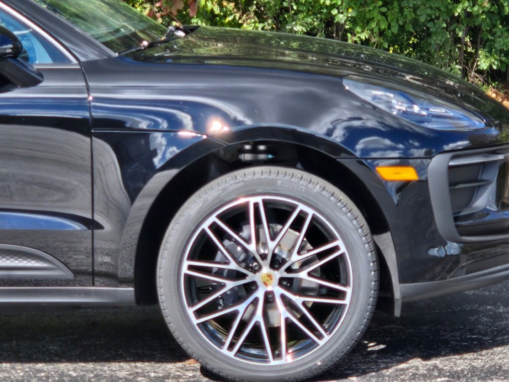 New 2026 Porsche Macan image 14