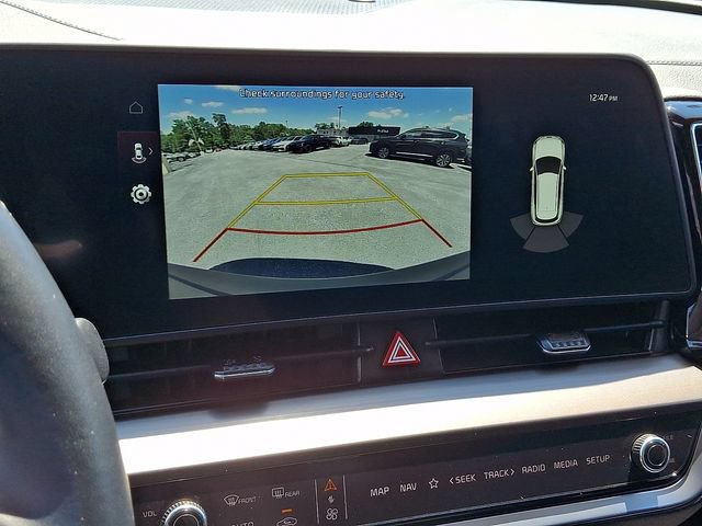 Certified 2025 Kia Sportage EX w/ EX Premium Package AWD/4WD image 19