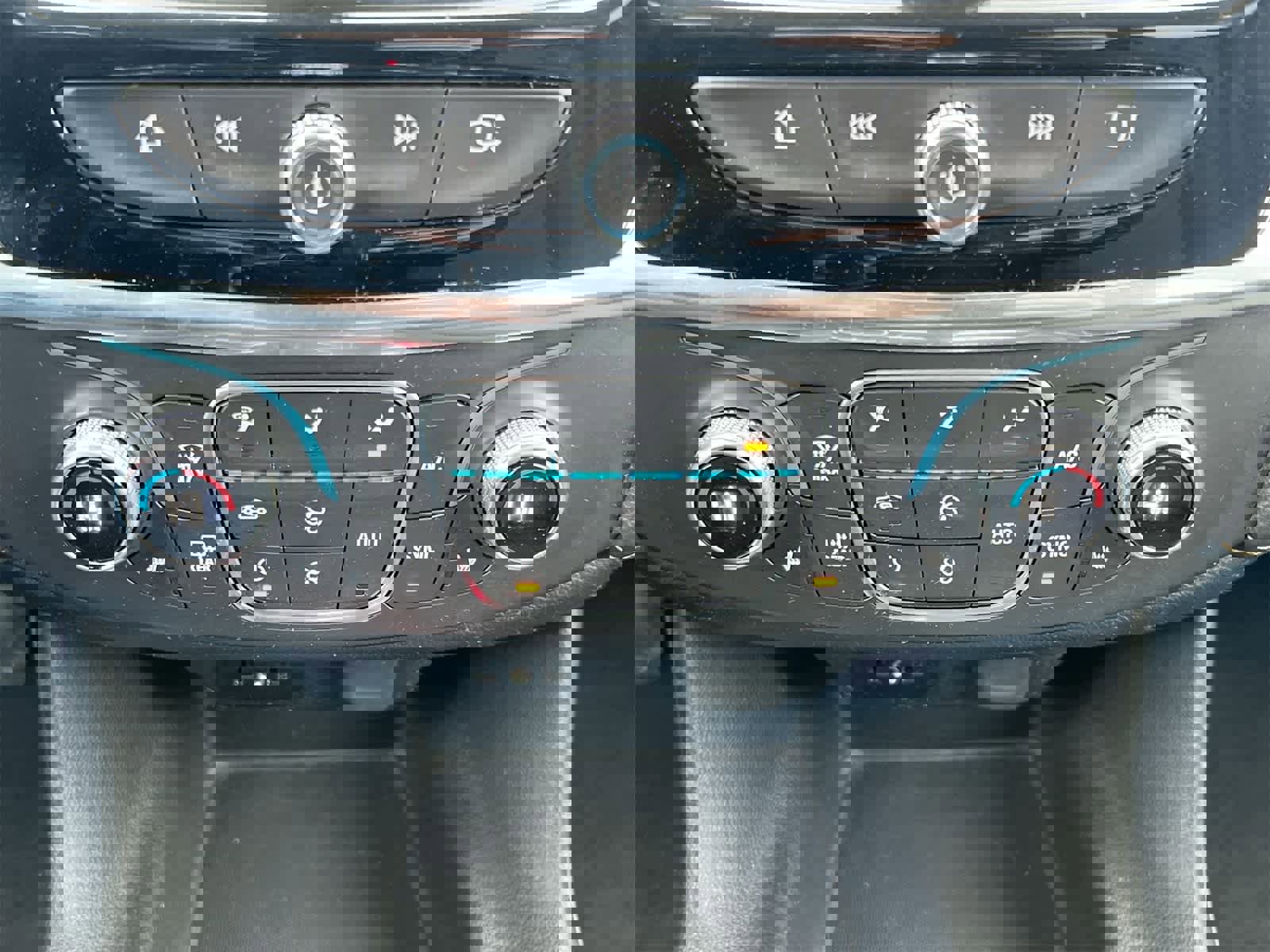 Used 2018 Chevrolet Traverse LT w/ LPO, Floor Liner Package image 28