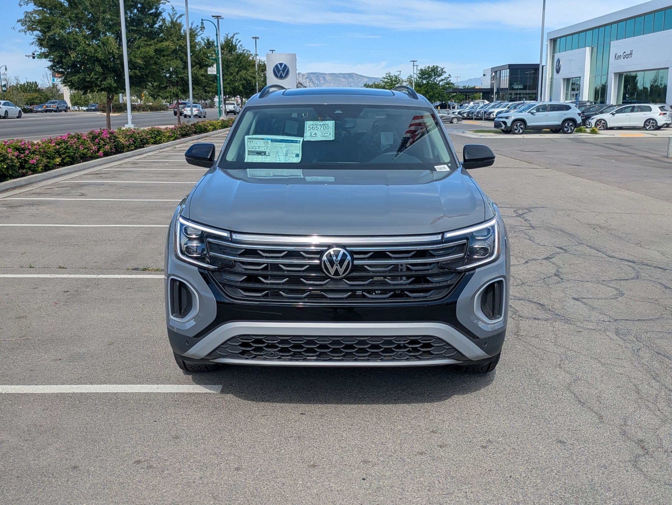 New 2026 Volkswagen Atlas Peak Edition AWD/4WD image 11