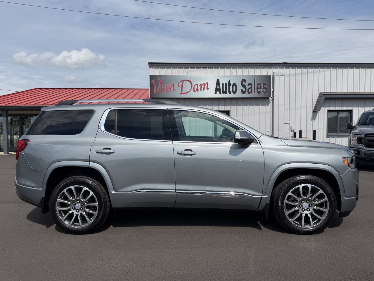 Used 2023 GMC Acadia Denali w/ Trailering Package