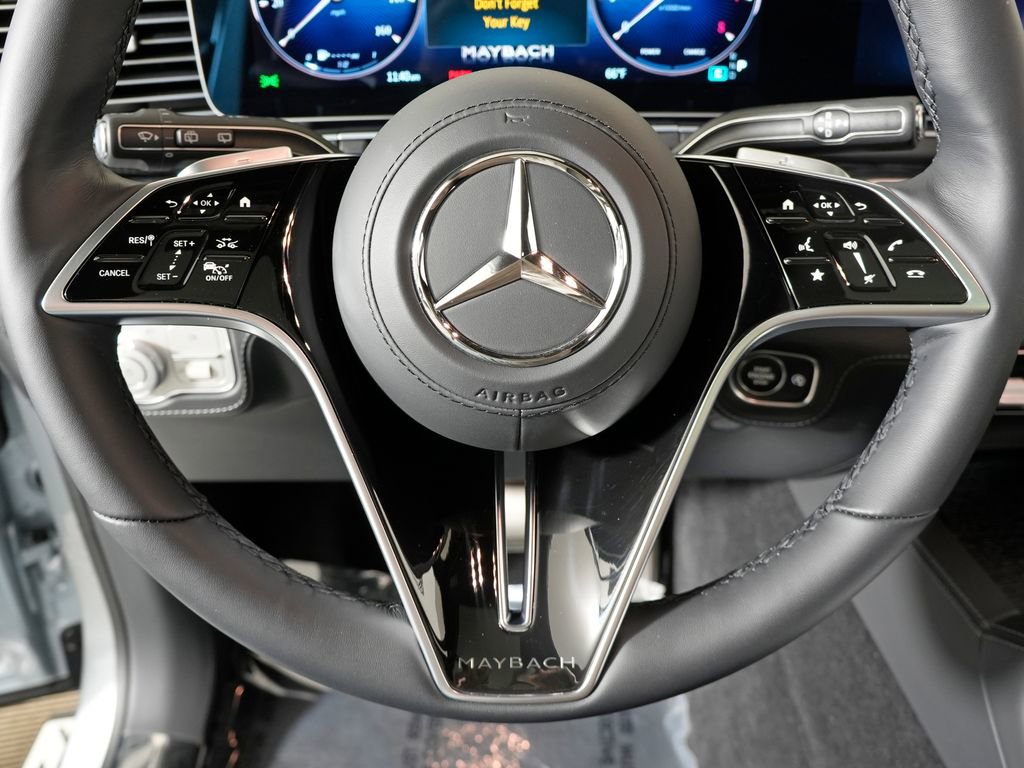 Used 2026 Mercedes-Benz Maybach GLS 600 4MATIC image 22