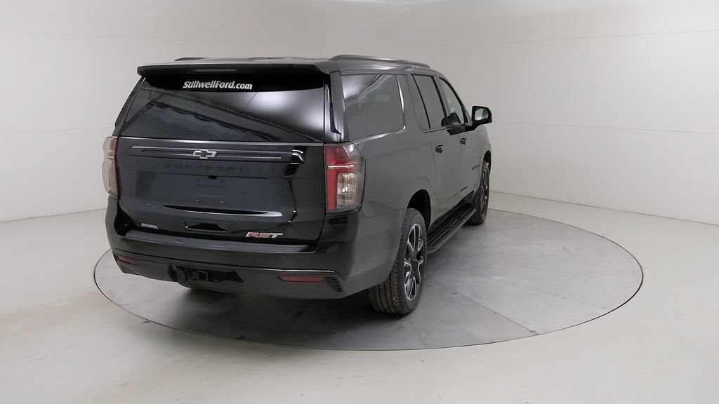 Used 2024 Chevrolet Suburban RST w/ Luxury Package AWD/4WD image 15