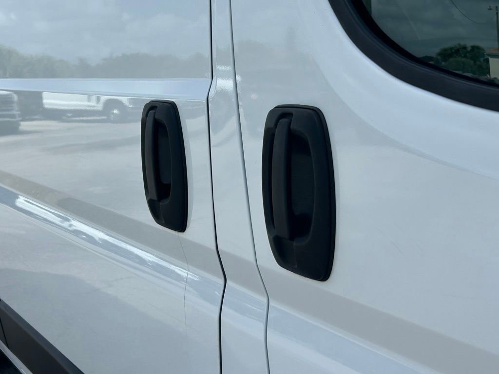 Used 2024 RAM ProMaster 2500 w/ Convenience Group FWD image 19