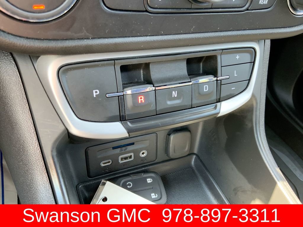 Used 2023 GMC Terrain SLT w/ Tech Package AWD/4WD image 17