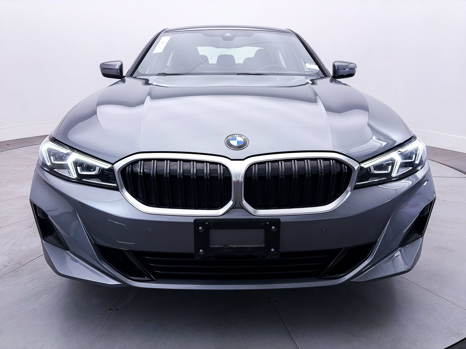 Used 2023 BMW 330i Sedan RWD image 11