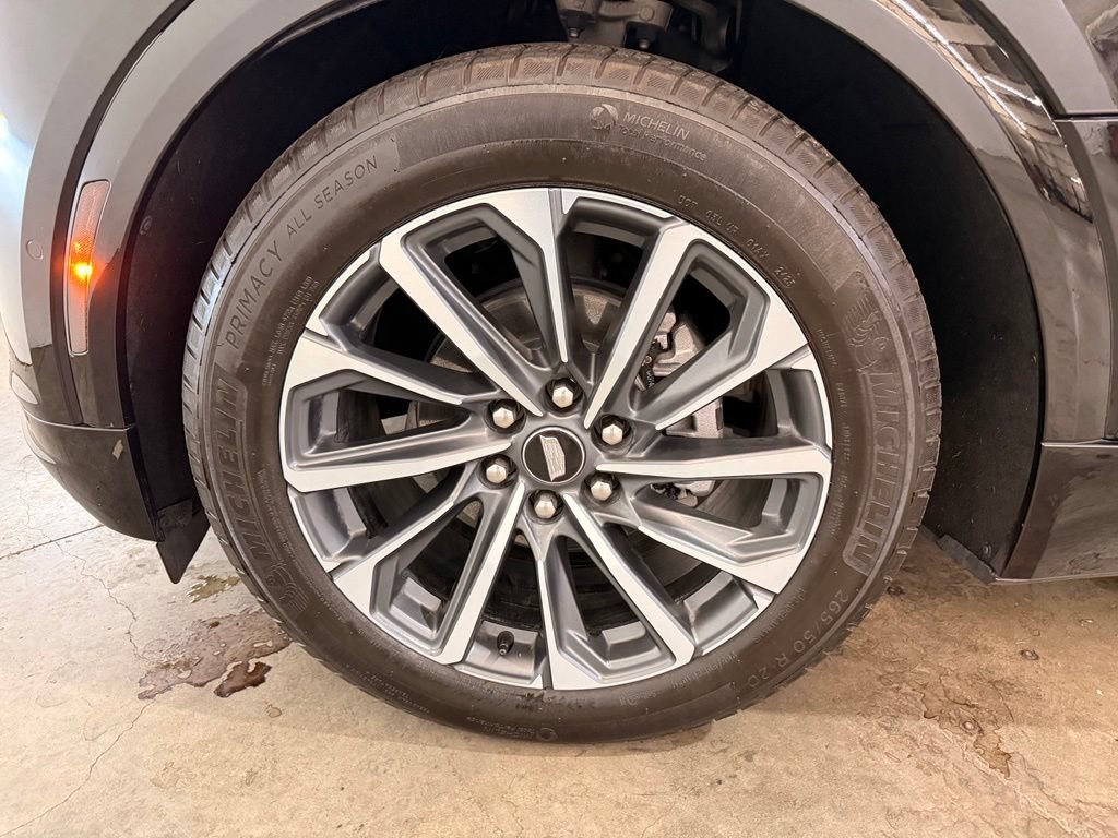 Used 2024 Cadillac Lyriq Sport RWD image 16