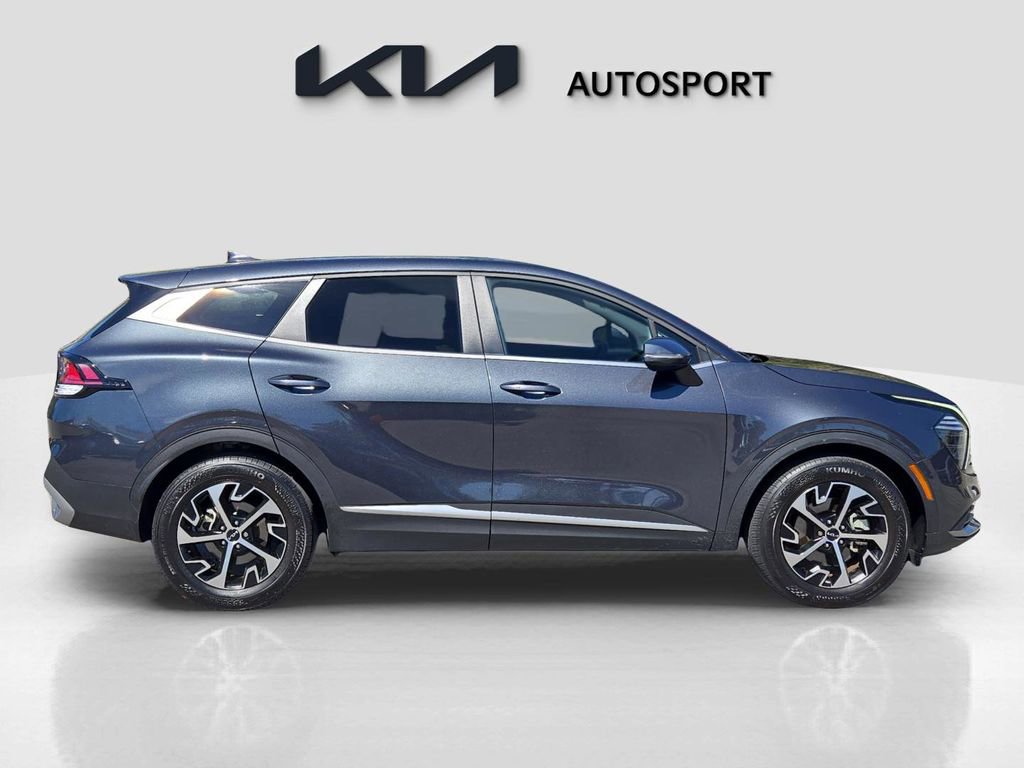 Certified 2024 Kia Sportage EX image 7