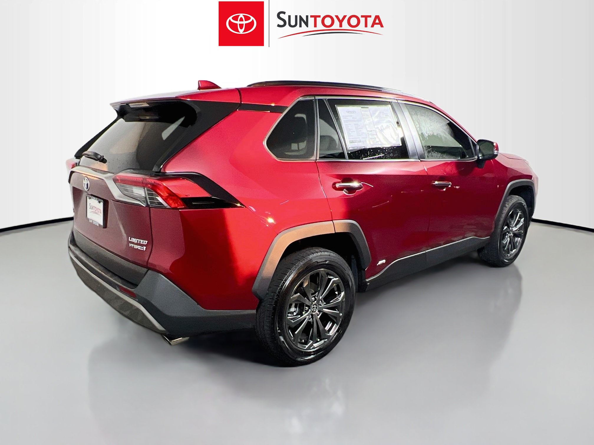 Used 2024 Toyota RAV4 Limited w/ Advanced Technology Package AWD/4WD image 4