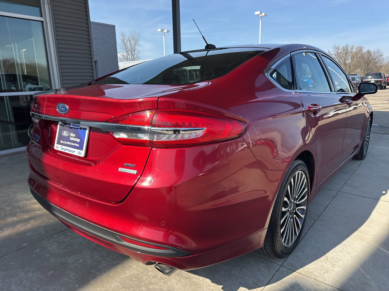 Certified 2018 Ford Fusion SE w/ Fusion SE Technology Package image 8
