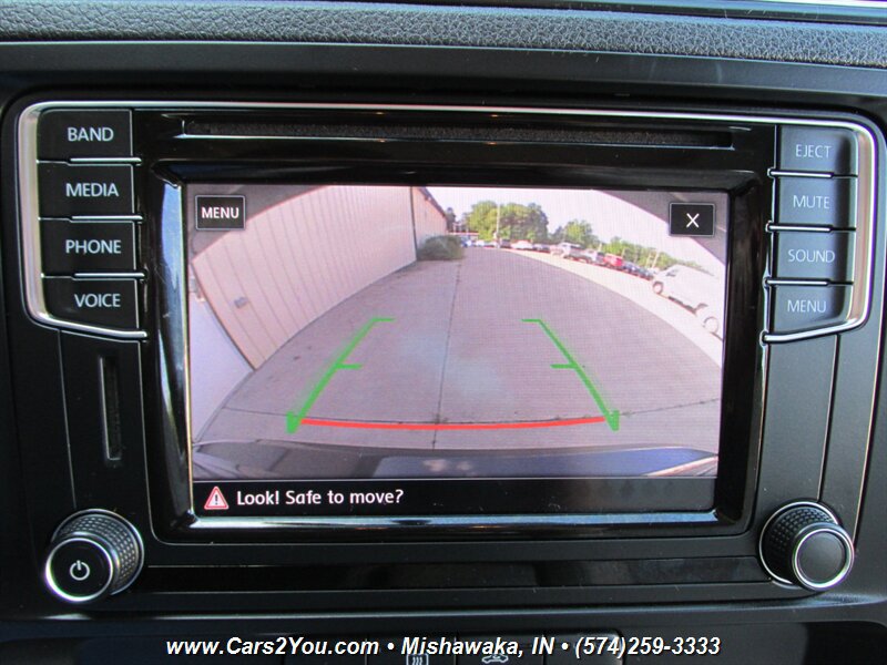 Used 2017 Volkswagen Jetta SE FWD image 22