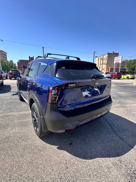 New 2025 Nissan Kicks SR image 9