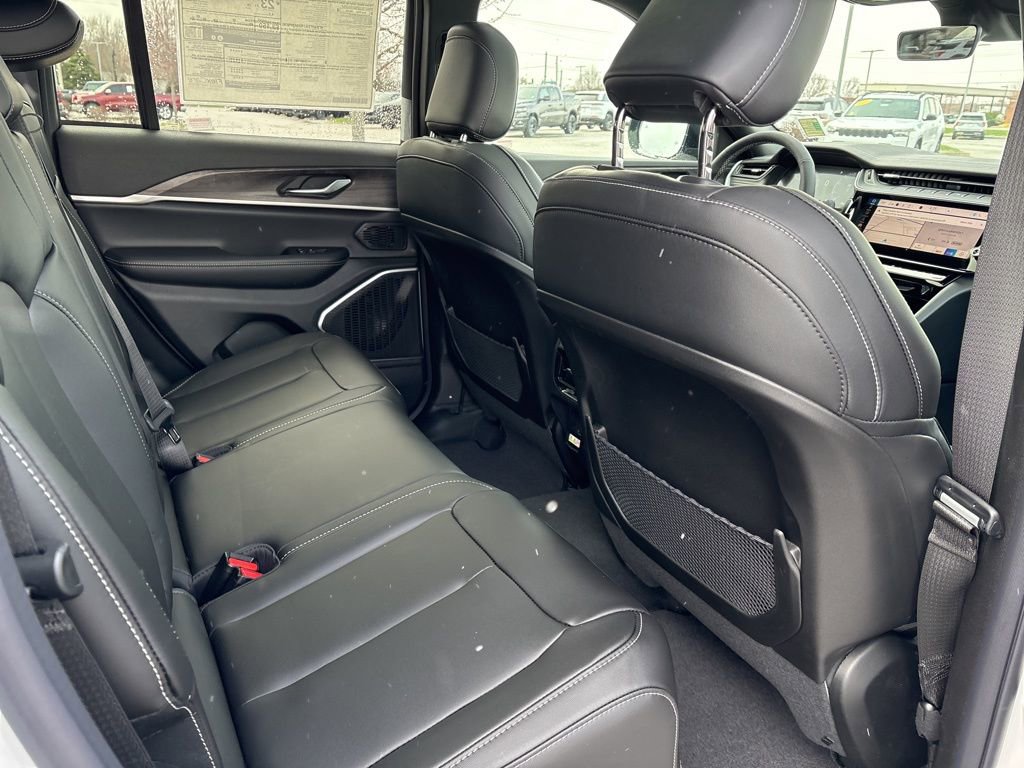 New 2026 Jeep Grand Cherokee Limited image 12