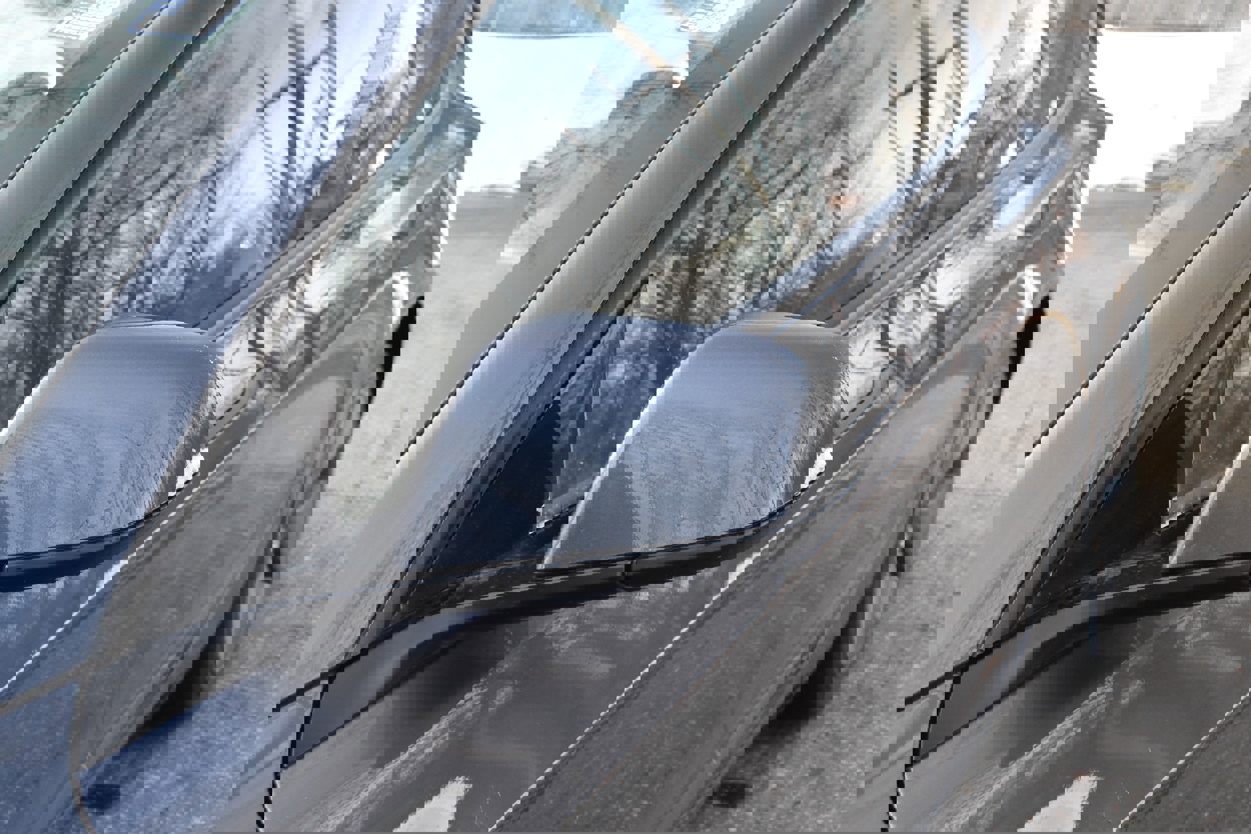 Used 2023 Tesla Model 3 Standard Range image 16