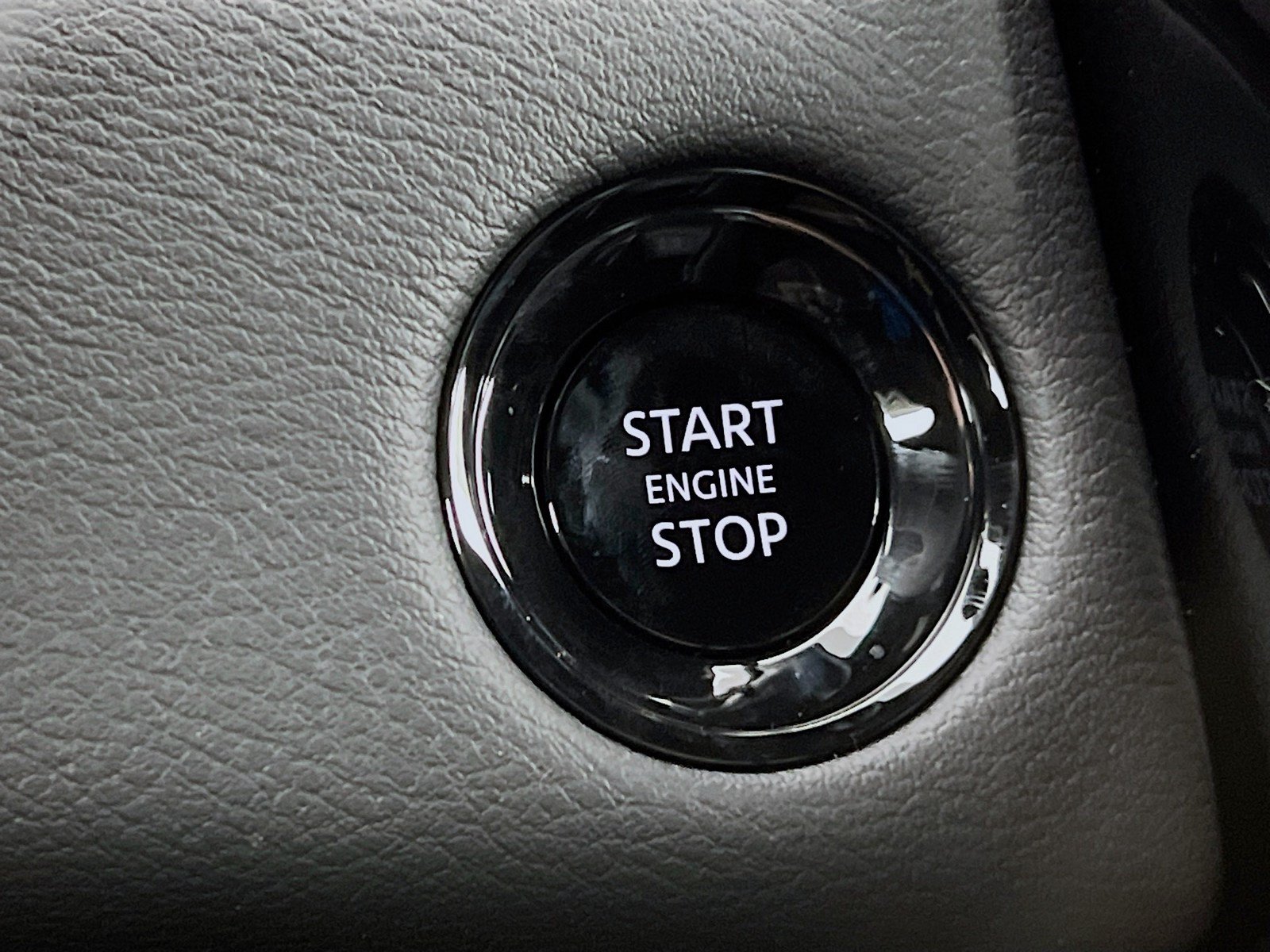New 2026 Nissan Armada PRO-4X AWD/4WD image 13