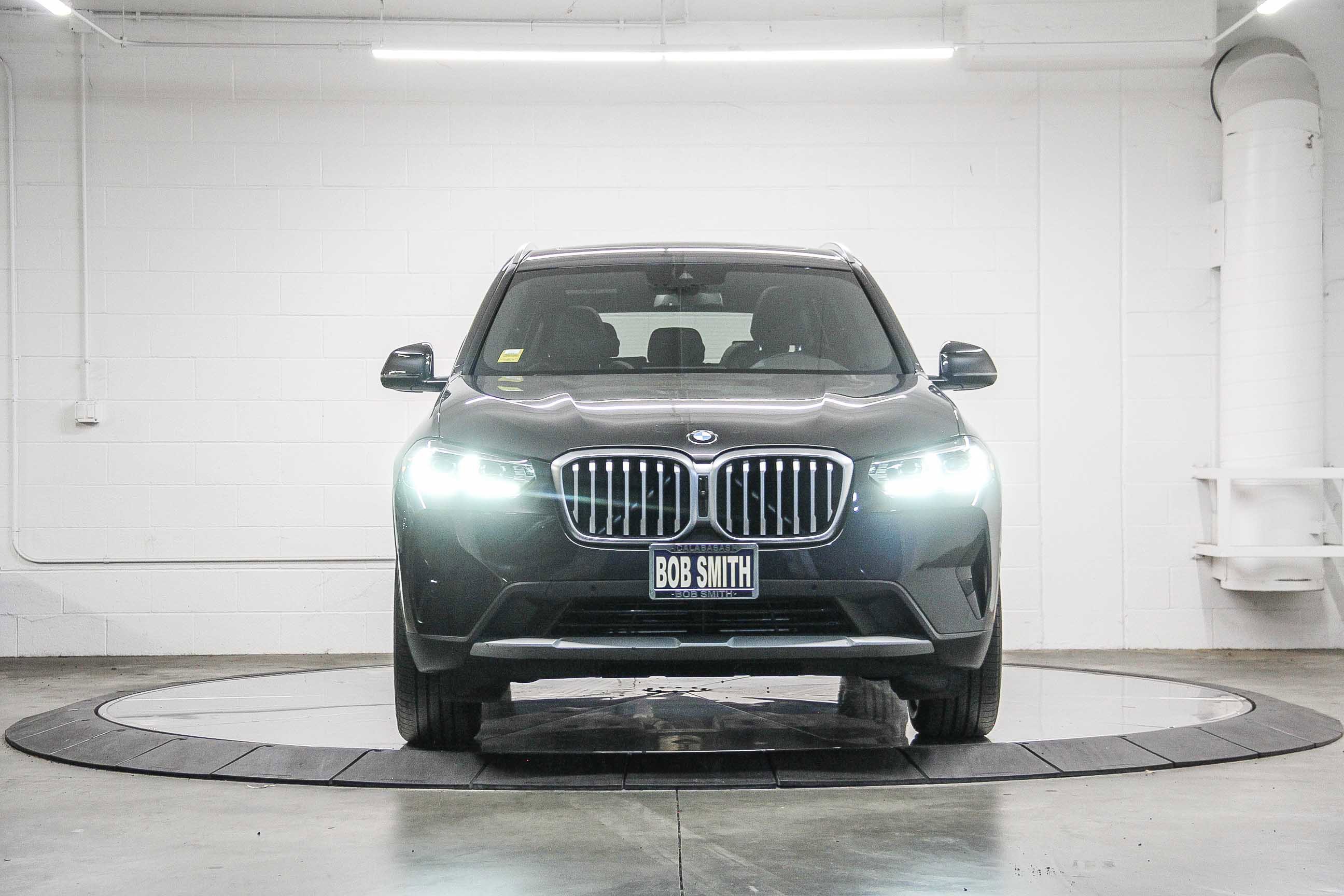 Certified 2024 BMW X3 sDrive30i w/ Convenience Package image 2