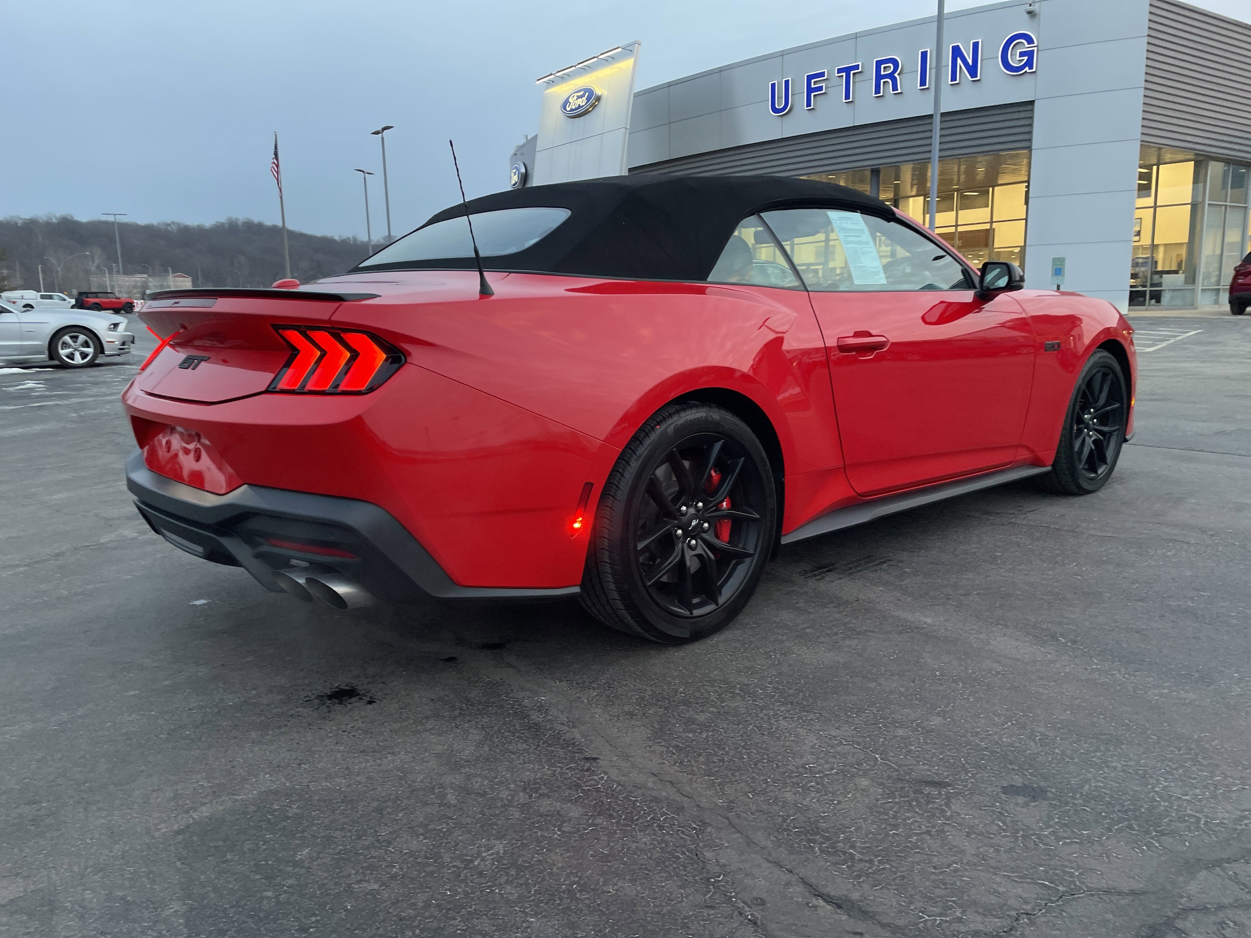 Used 2025 Ford Mustang GT Premium image 7