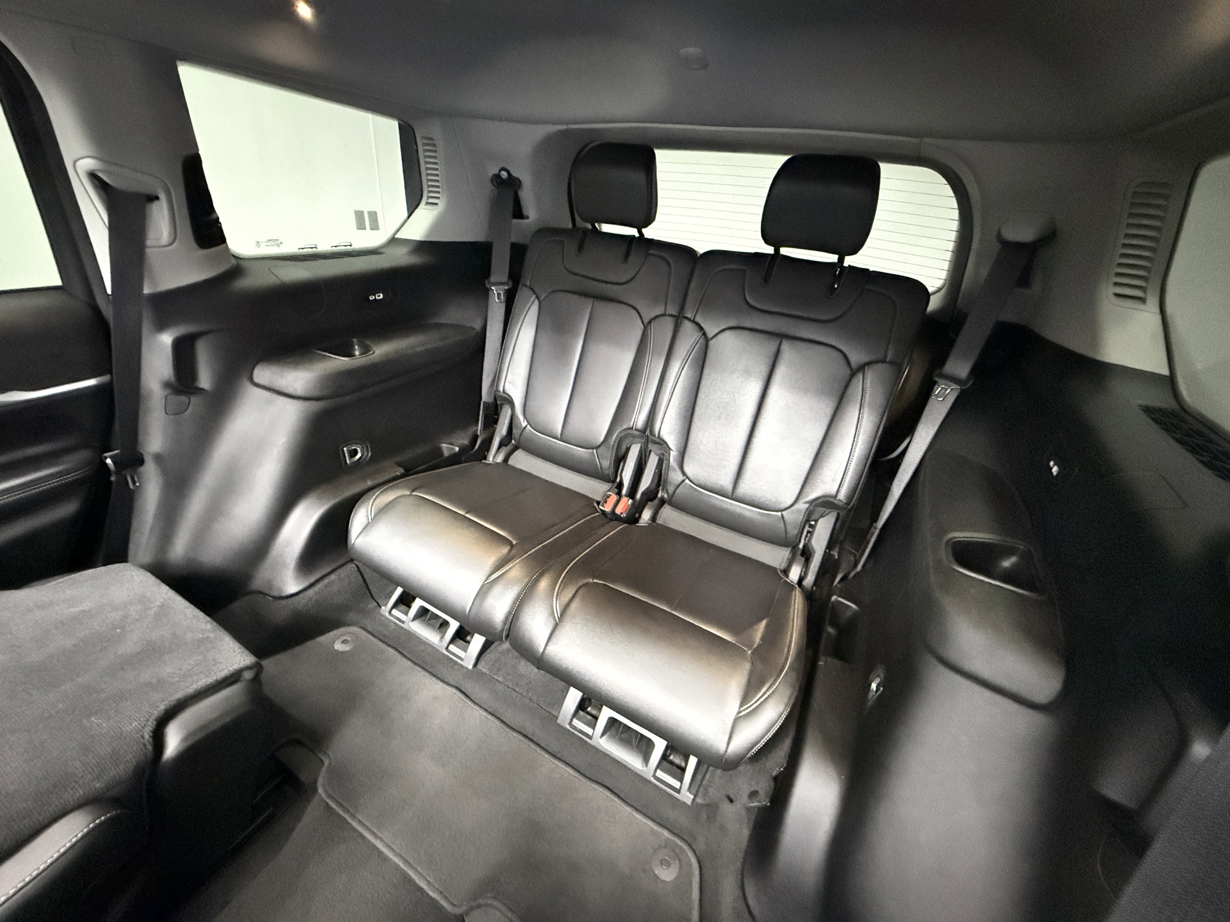 Used 2021 Jeep Grand Cherokee L Limited w/ Luxury Tech Group II image 29