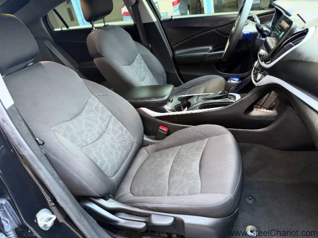 Used 2018 Chevrolet Volt LT image 17