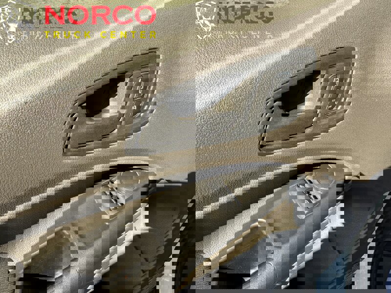 Used 2020 Ford Transit Connect XL image 20