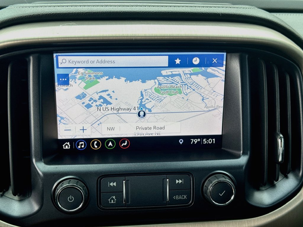 Used 2022 GMC Canyon Denali RWD image 13