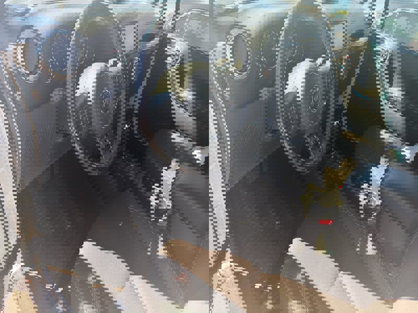 Used 2017 Jeep Wrangler Unlimited Sahara w/ Connectivity Group image 7