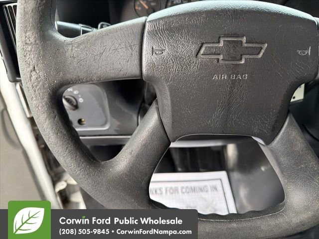 Used 2003 Chevrolet Express 3500 image 15