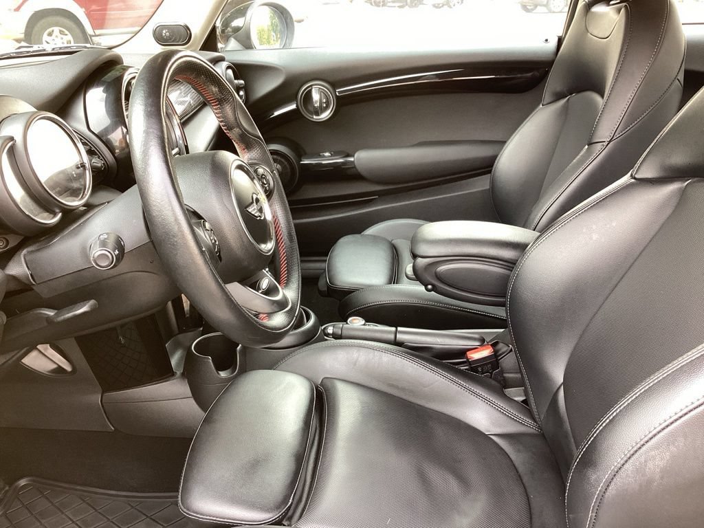 Used 2018 MINI Cooper S FWD image 3