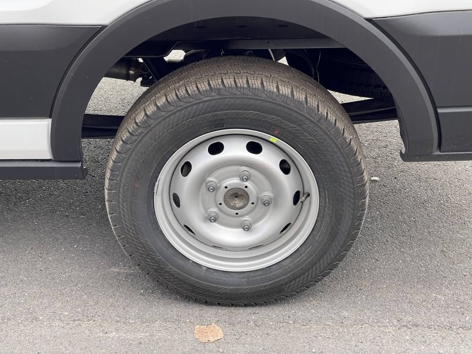 New 2024 Ford Transit 250 Low Roof RWD image 27