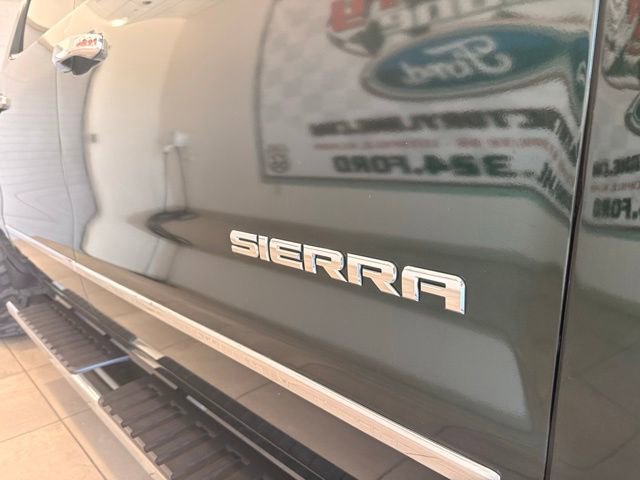 Used 2015 GMC Sierra 1500 SLT w/ SLT Crew Cab Value Package AWD/4WD image 7
