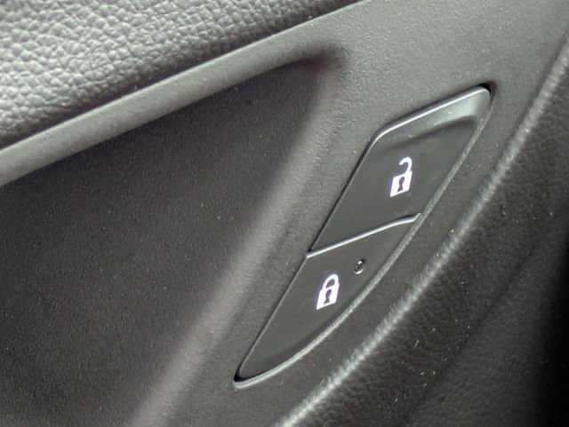 Used 2022 Chevrolet Equinox RS AWD/4WD image 30