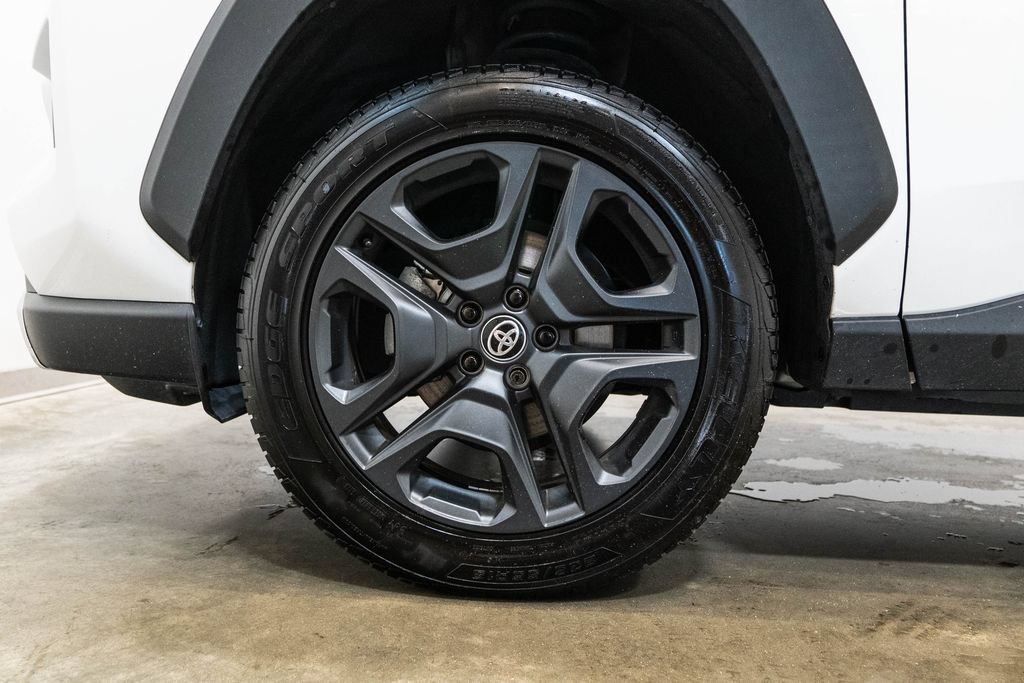 Used 2024 Toyota RAV4 Adventure AWD/4WD image 11