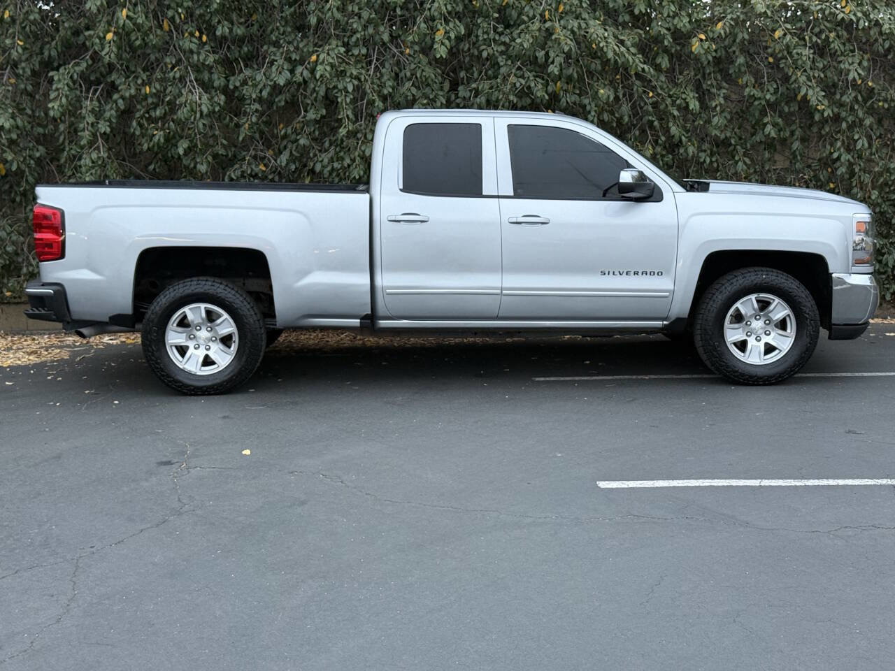 Used 2018 Chevrolet Silverado 1500 LT image 7