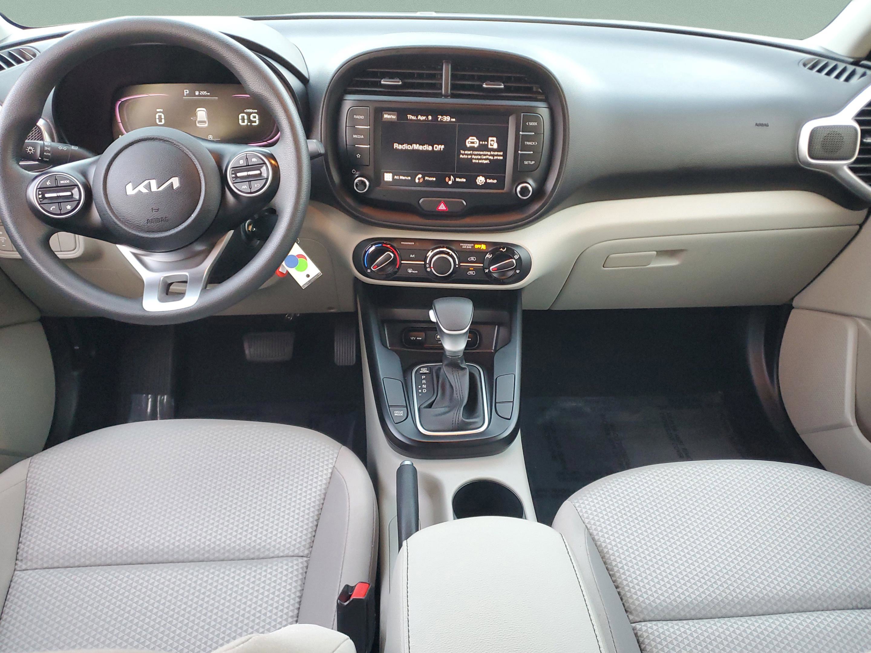 Certified 2023 Kia Soul LX w/ LX Technology Package image 11