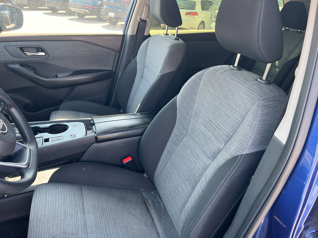 Used 2023 Nissan Rogue SV image 11