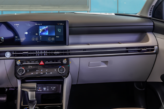 New 2026 Hyundai Tucson SEL FWD image 13