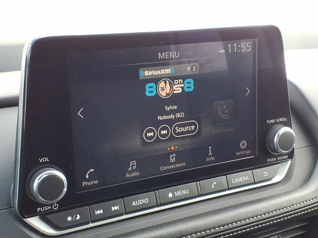 Used 2024 Nissan Rogue SV image 24