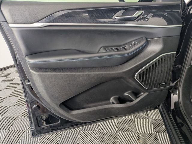 Used 2024 Jeep Grand Cherokee Trailhawk AWD/4WD image 9
