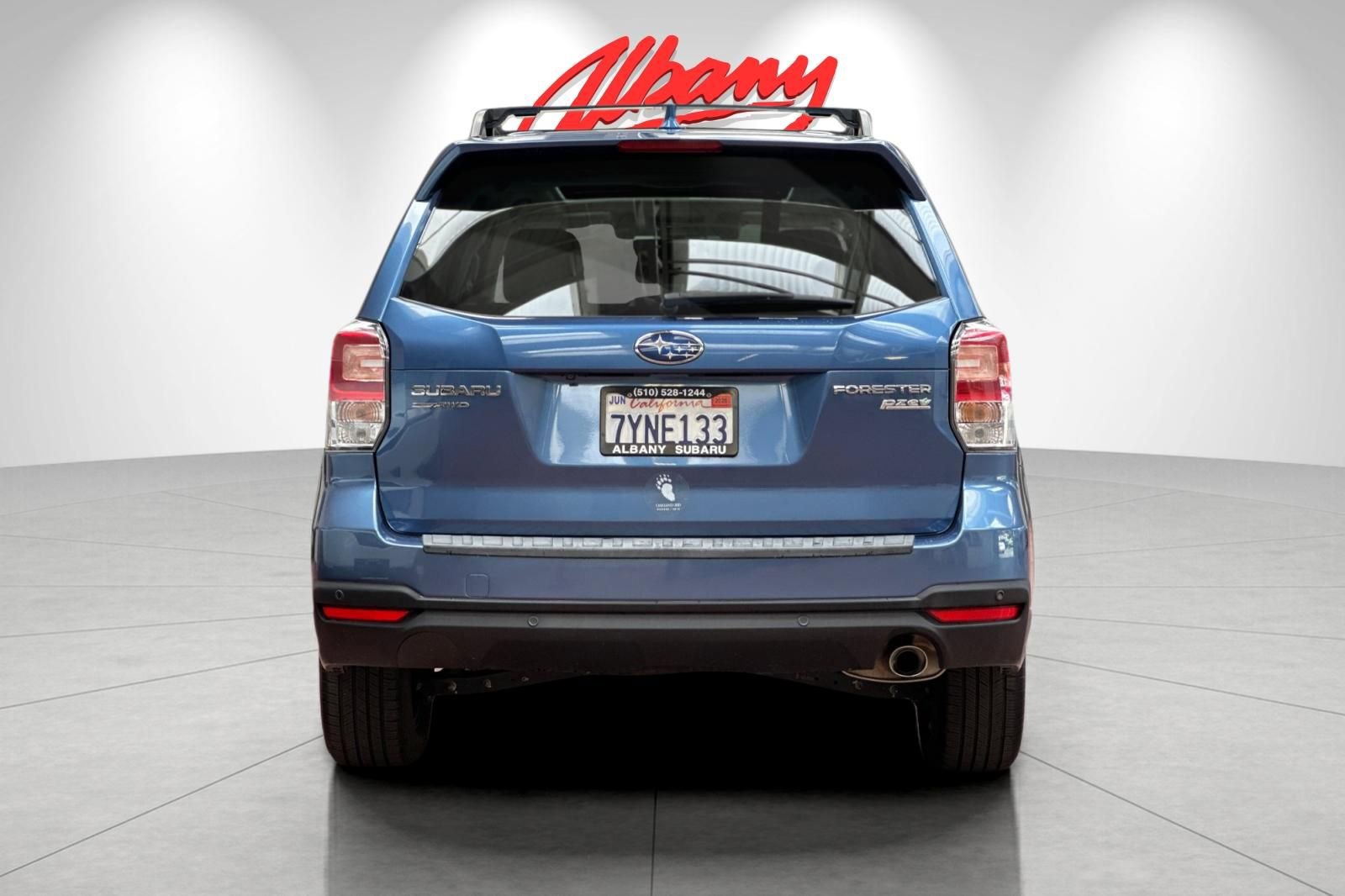 Used 2017 Subaru Forester 2.5i Limited AWD/4WD image 5
