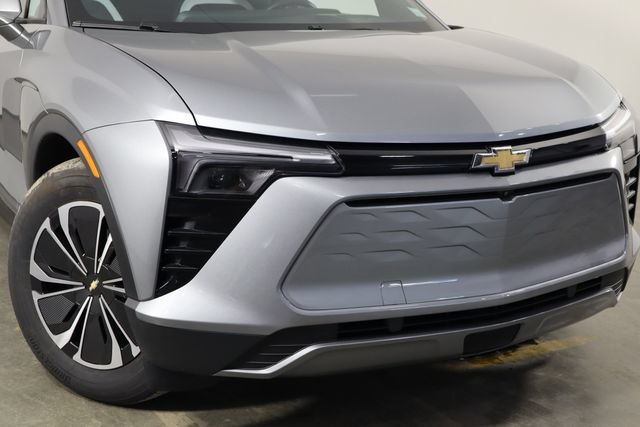 Used 2024 Chevrolet Blazer EV LT AWD/4WD image 45