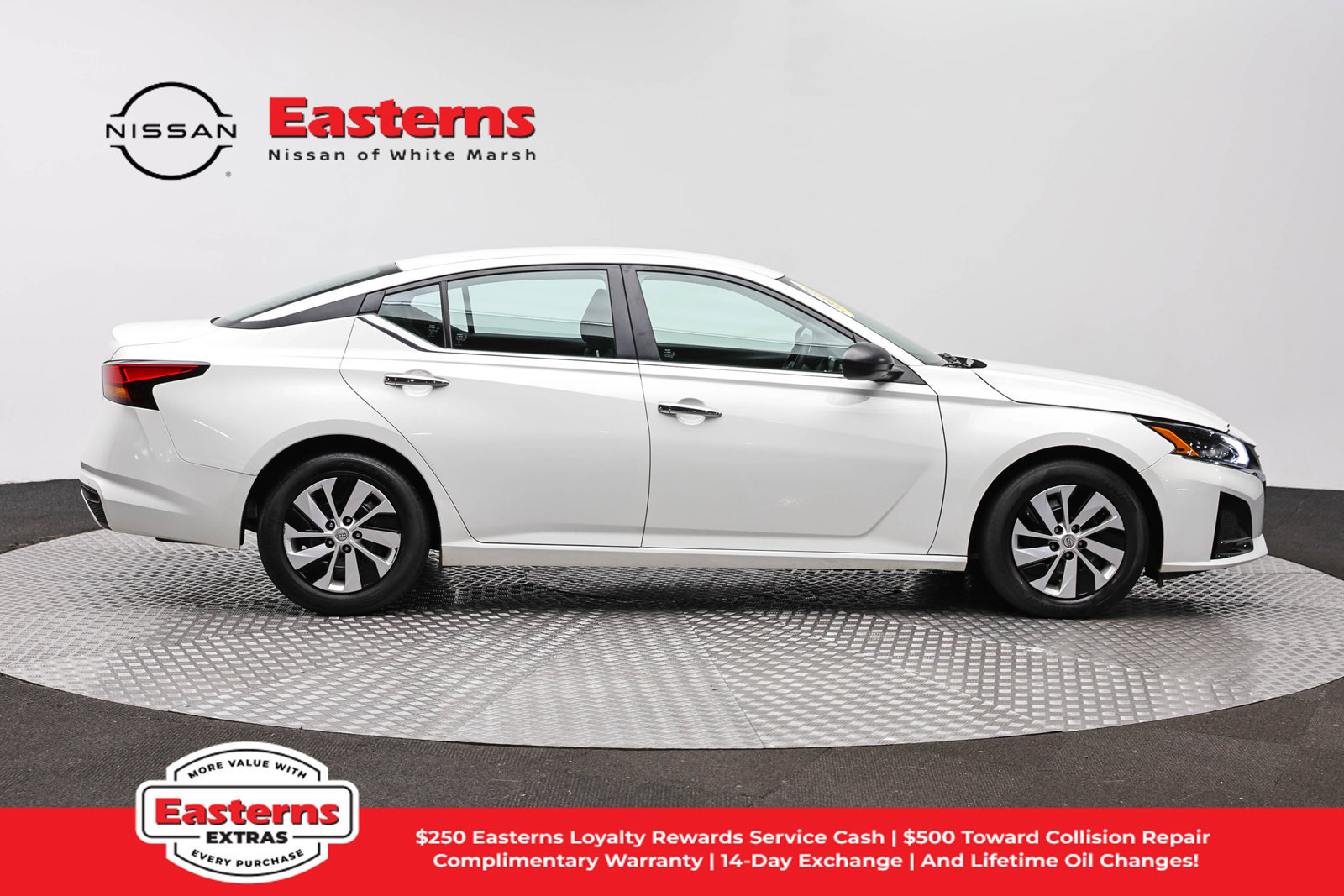 Used 2024 Nissan Altima 2.5 S FWD image 4
