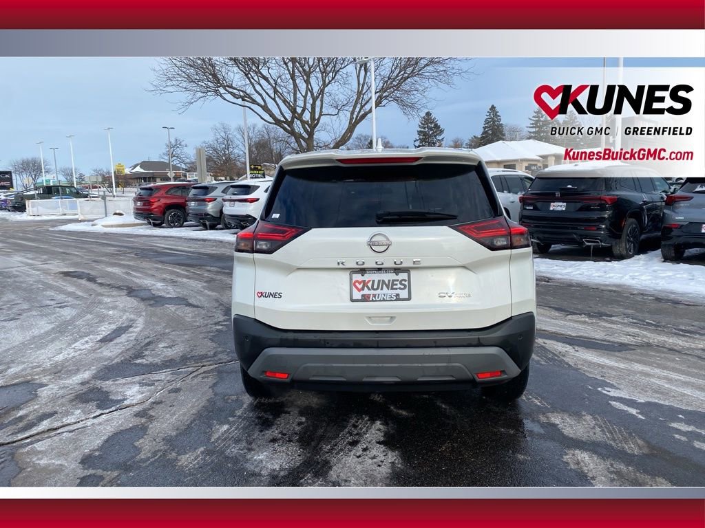 Used 2023 Nissan Rogue SV image 6