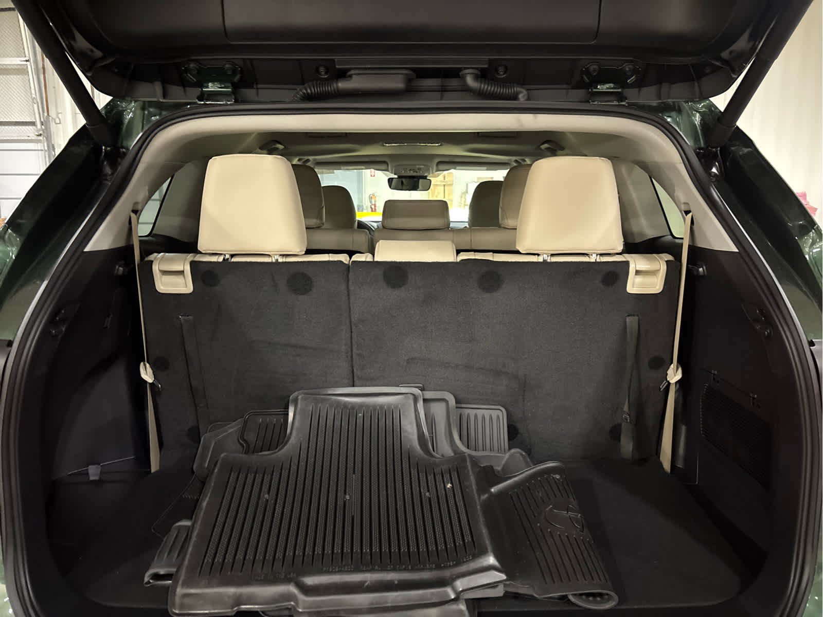 Certified 2025 Toyota Highlander XLE AWD/4WD image 7