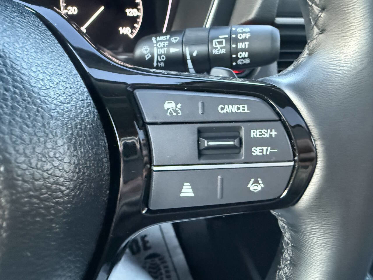 Used 2025 Honda Pilot Touring image 37