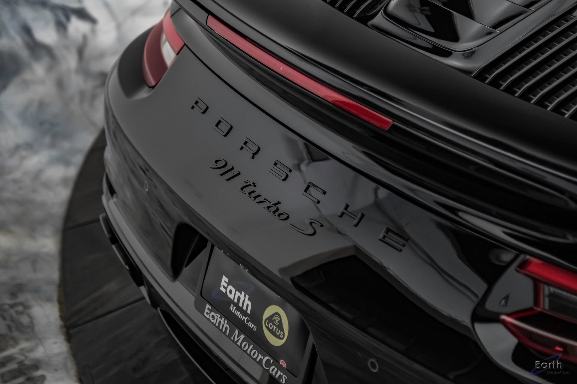 Used 2019 Porsche 911 Turbo S AWD/4WD image 19