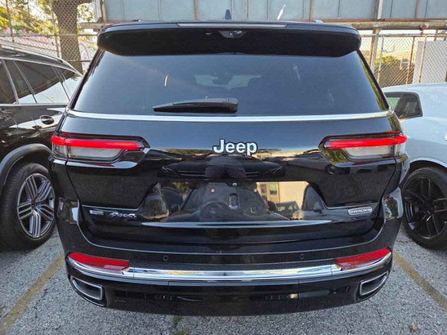 Used 2021 Jeep Grand Cherokee L Overland w/ Advanced Protech Group III AWD/4WD image 18
